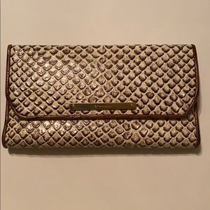 Brahmin wallet